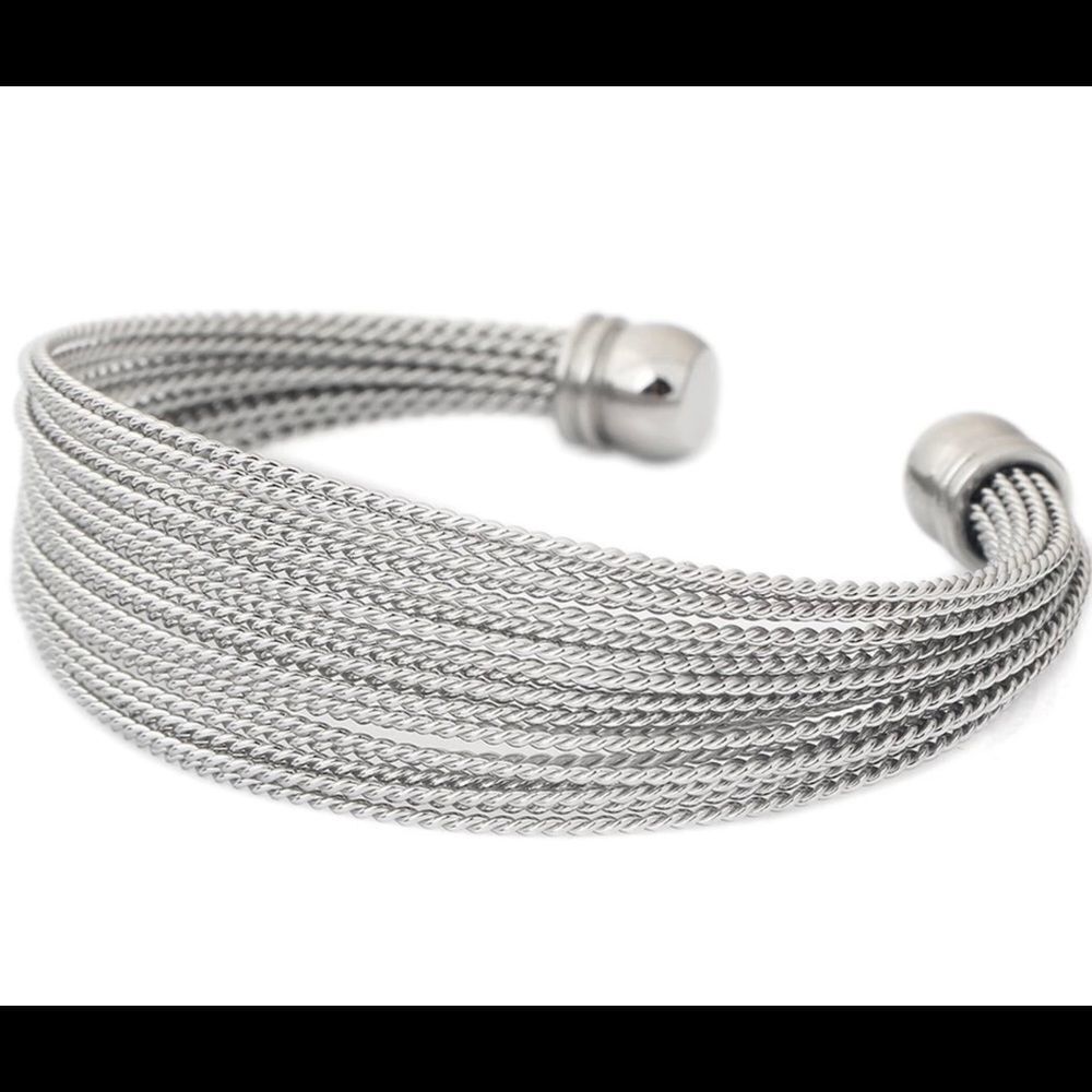 TWISTED WIRE FASHION BANGLE BRACELET IN SILVER